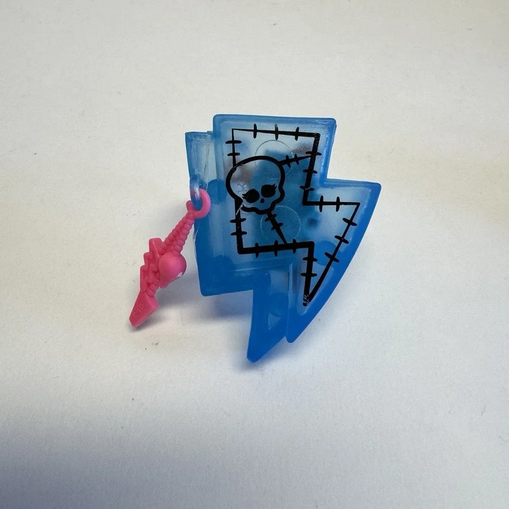 Monster High G3 Pets & Accessories - Crescent Watzie,‎ Neptuna, Tut